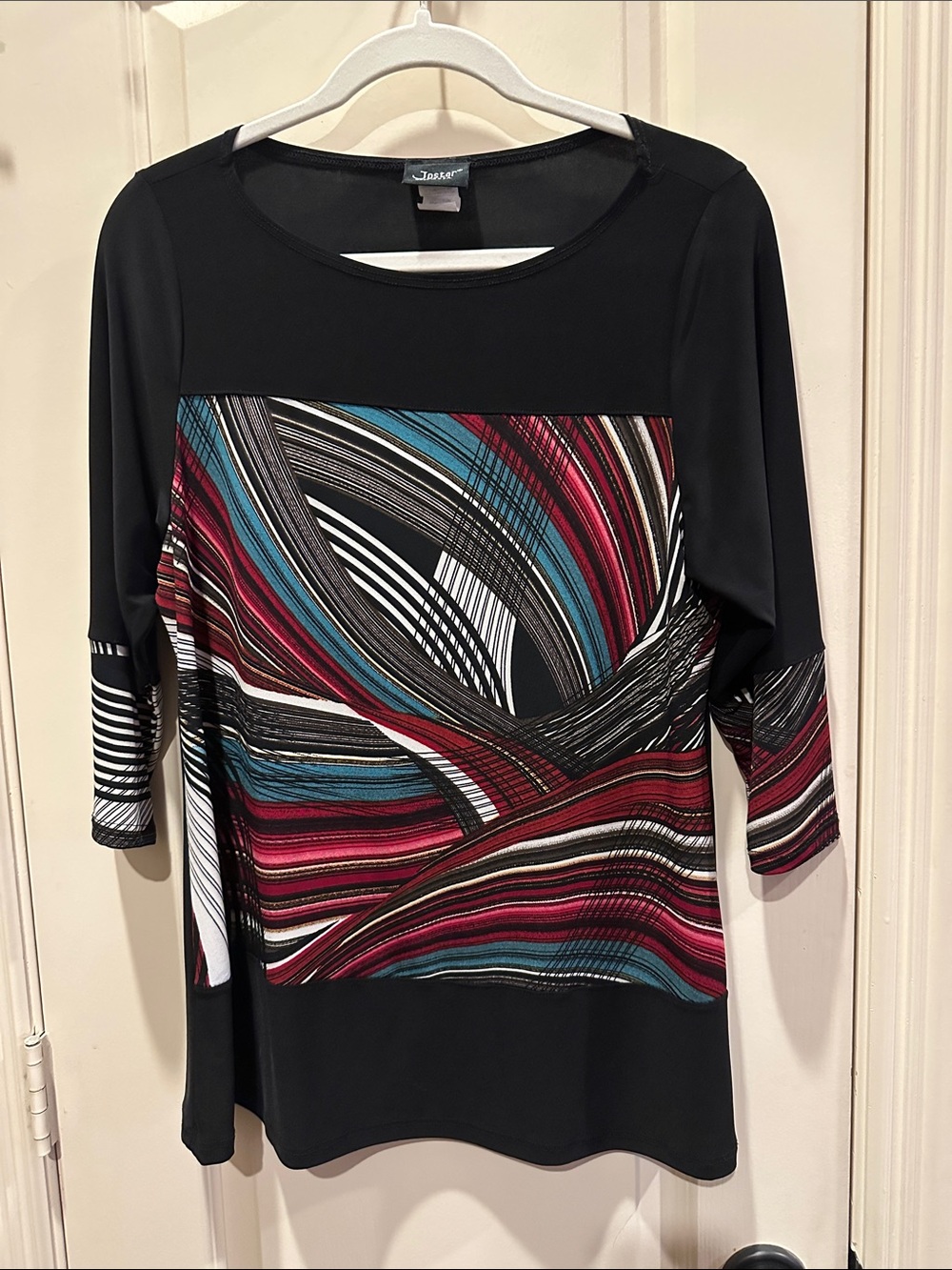 Junarose Black Swirl Print 3/4 Sleeve Tunic with Teal & Burgundy Accents
